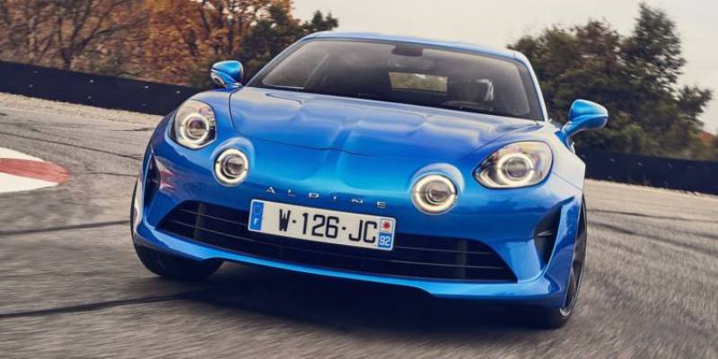 Garage pour entretenir un véhicule Alpine en Normandie