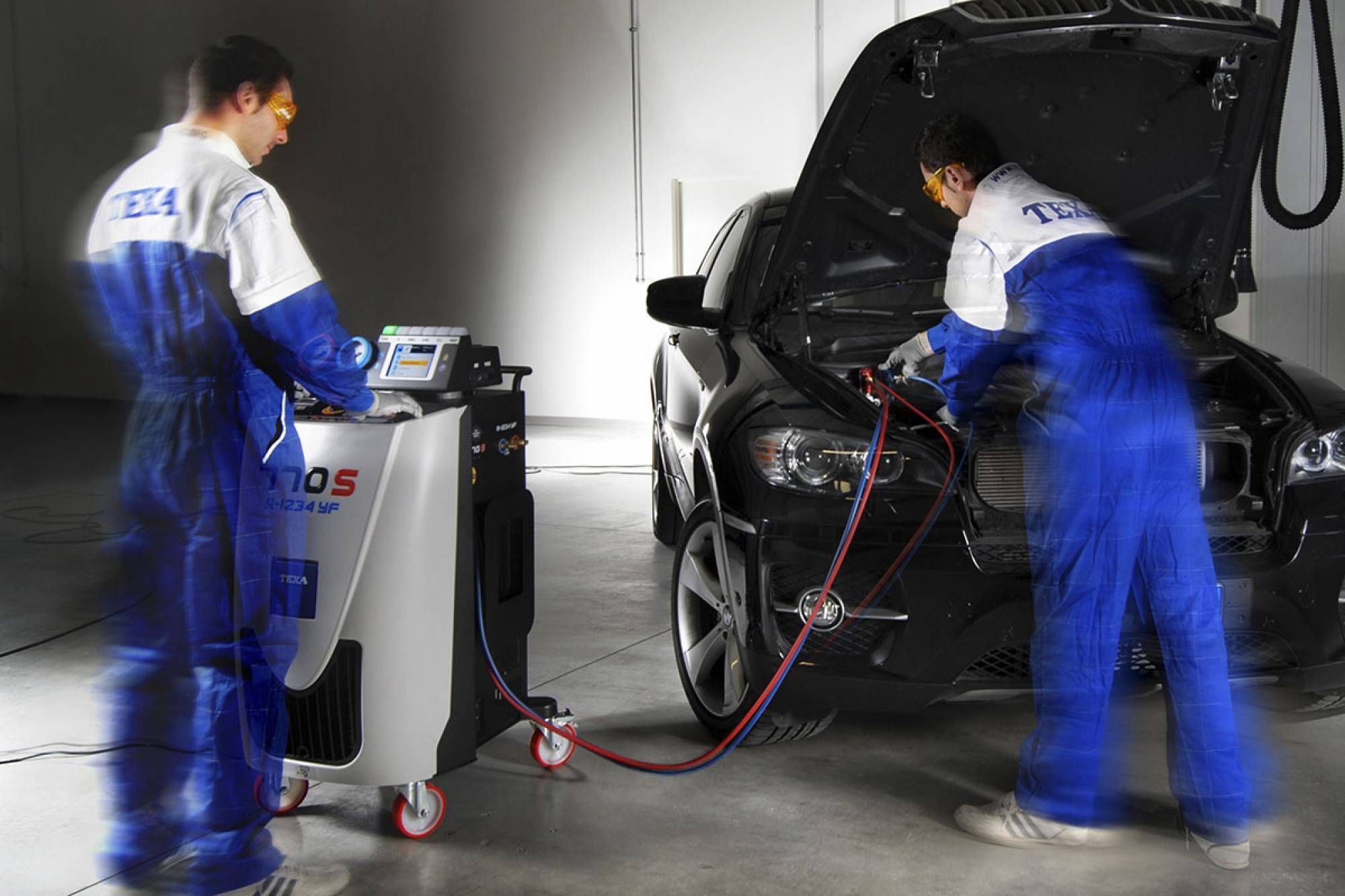 Entretien réparation climatisation pour BMW Mini chez Hautot et Fils