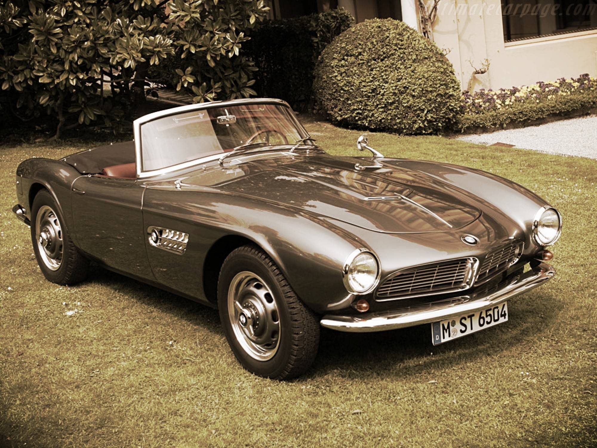 Entretien restauration BMW de collection chez Hautot et Fils